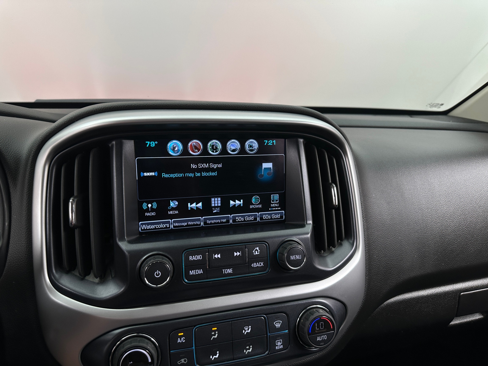 Thumbnail: 2018 Chevrolet Colorado - 3