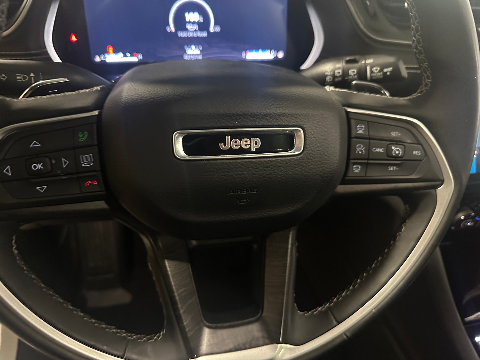 Thumbnail: 2024 Jeep Grand Cherokee - 4