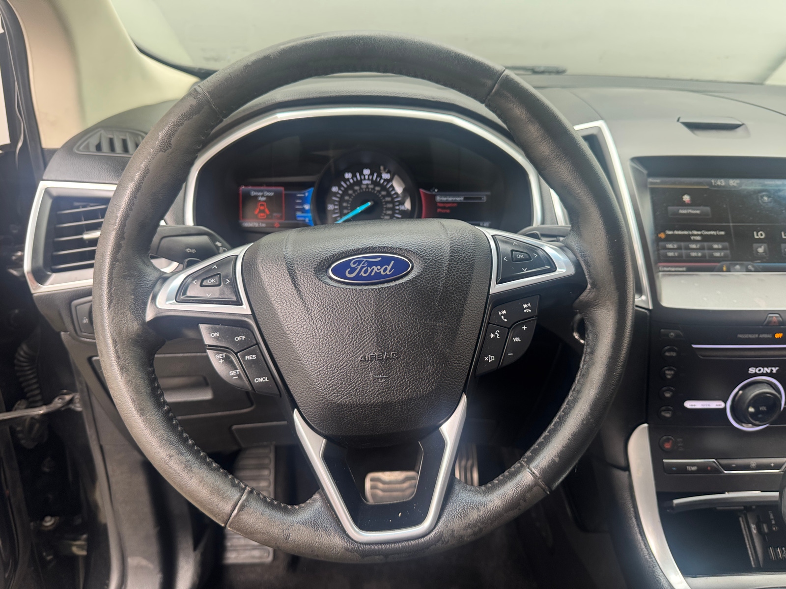 Thumbnail: 2015 Ford Edge - 4