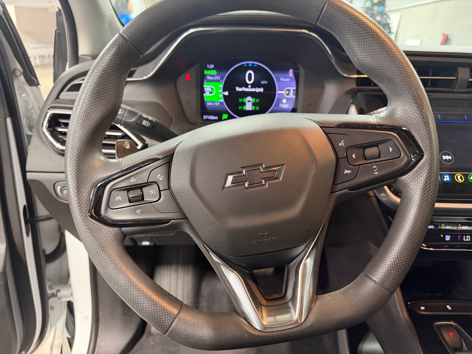 Thumbnail: 2023 Chevrolet Bolt EUV - 5