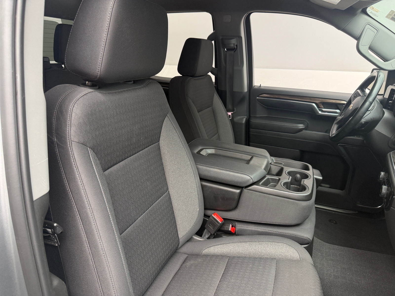 Thumbnail: 2024 Chevrolet Silverado 1500 - 2