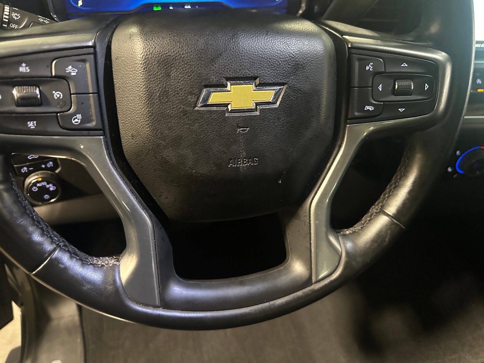 Thumbnail: 2024 Chevrolet Silverado 1500 - 5