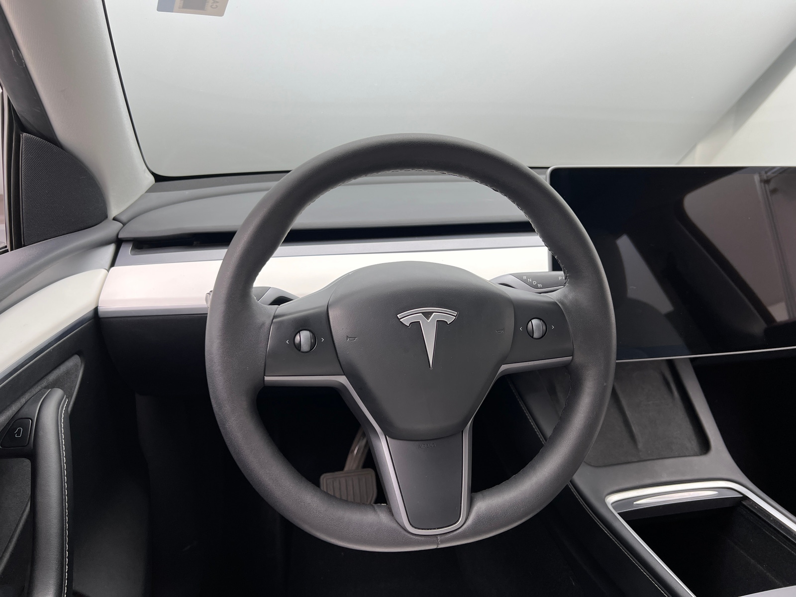 Thumbnail: 2023 Tesla Model Y - 4
