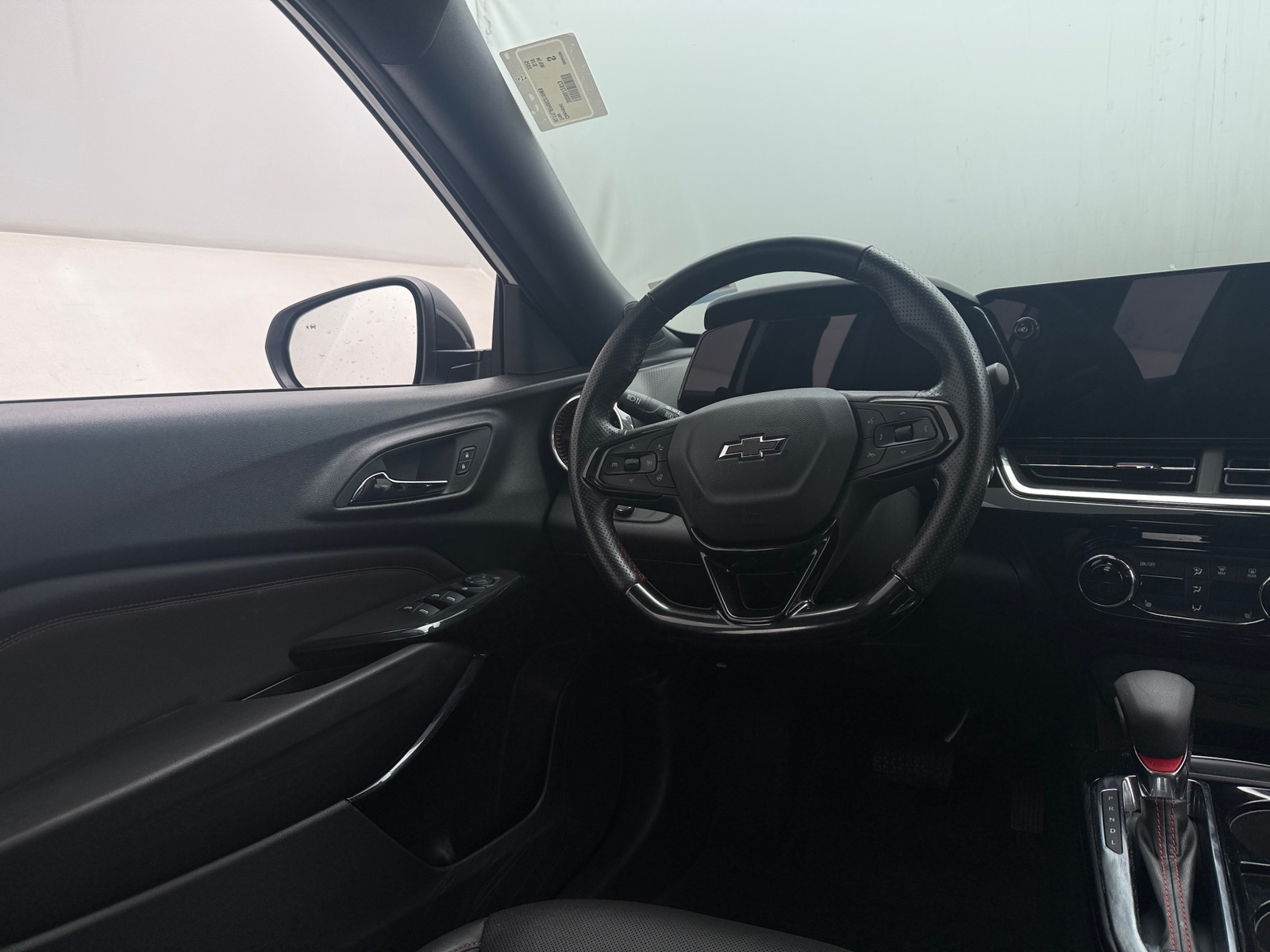 Thumbnail: 2025 Chevrolet Trax - 4
