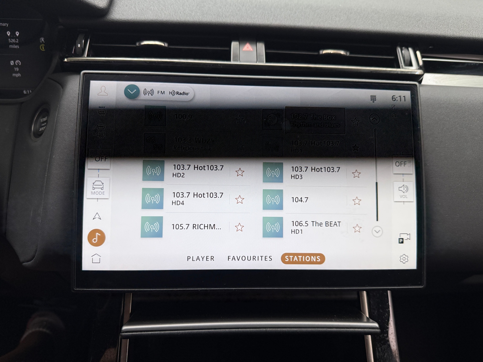 Thumbnail: 2025 Land Rover Range Rover Velar - 4