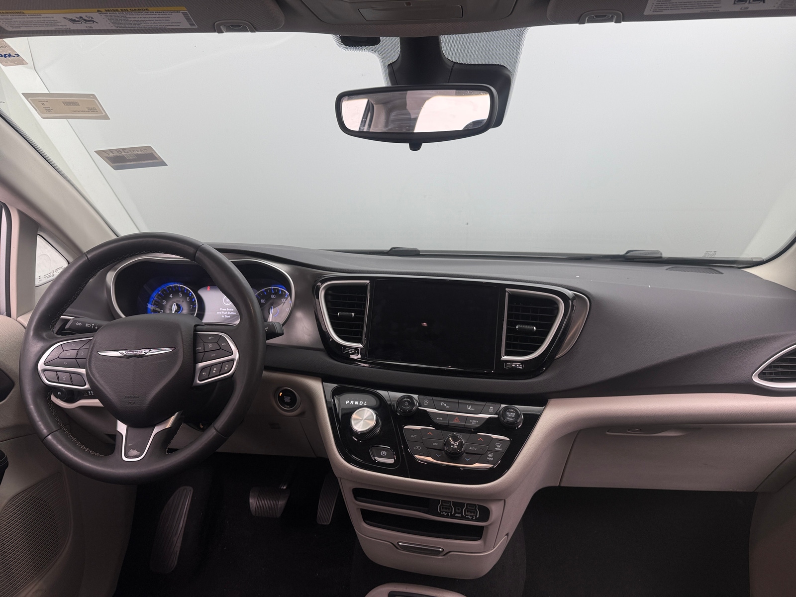Thumbnail: 2024 Chrysler Pacifica - 2