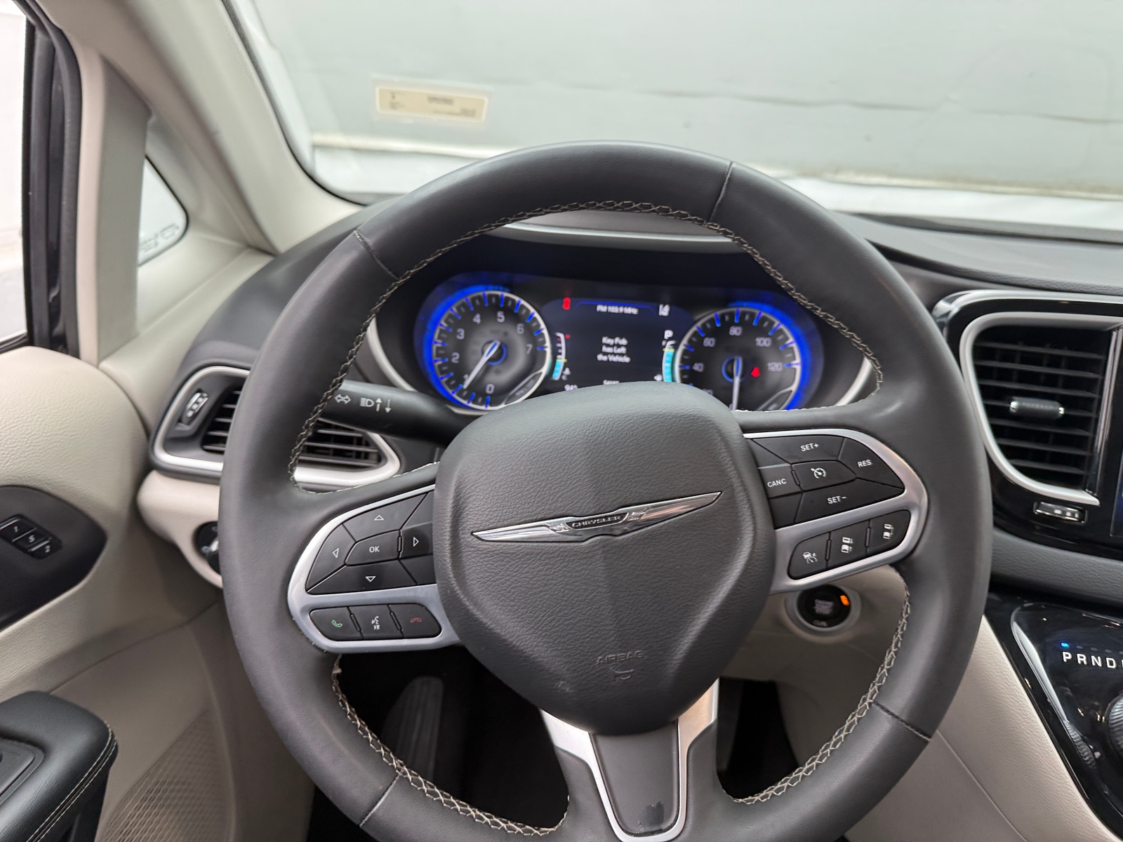 Thumbnail: 2024 Chrysler Pacifica - 4