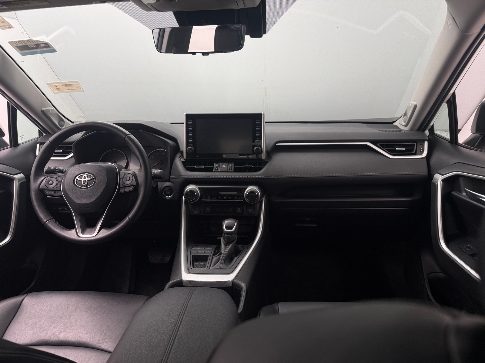 Thumbnail: 2022 Toyota RAV4 - 3