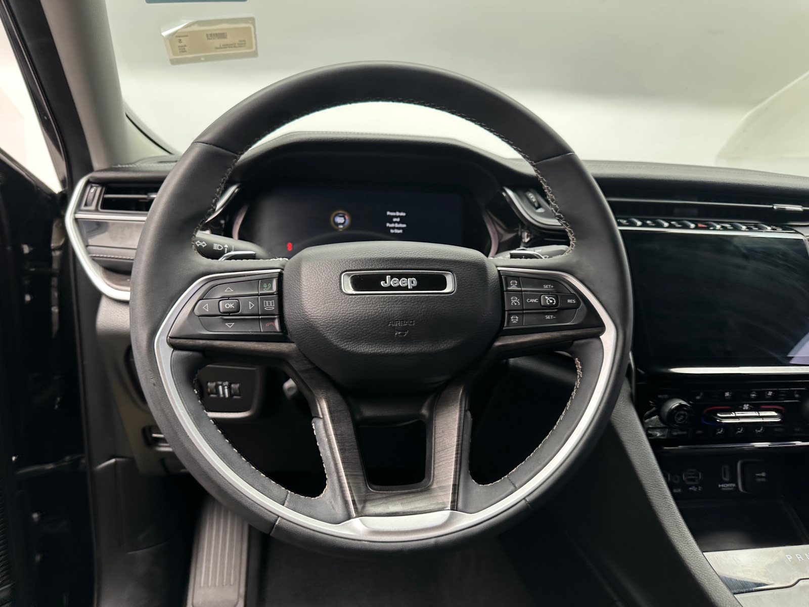 Thumbnail: 2023 Jeep Grand Cherokee L - 4