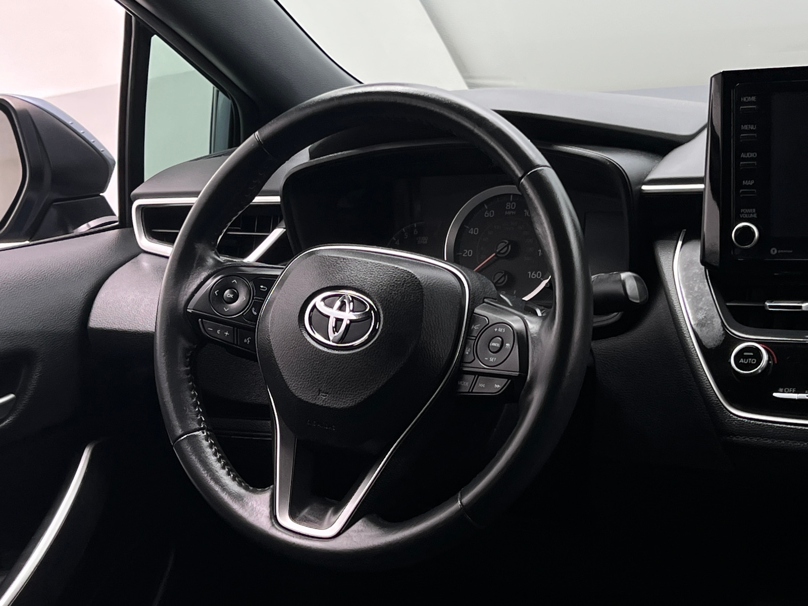 Thumbnail: 2022 Toyota Corolla - 5