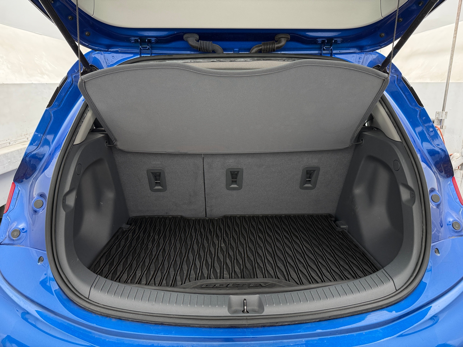 Thumbnail: 2020 Chevrolet Bolt EV - 6