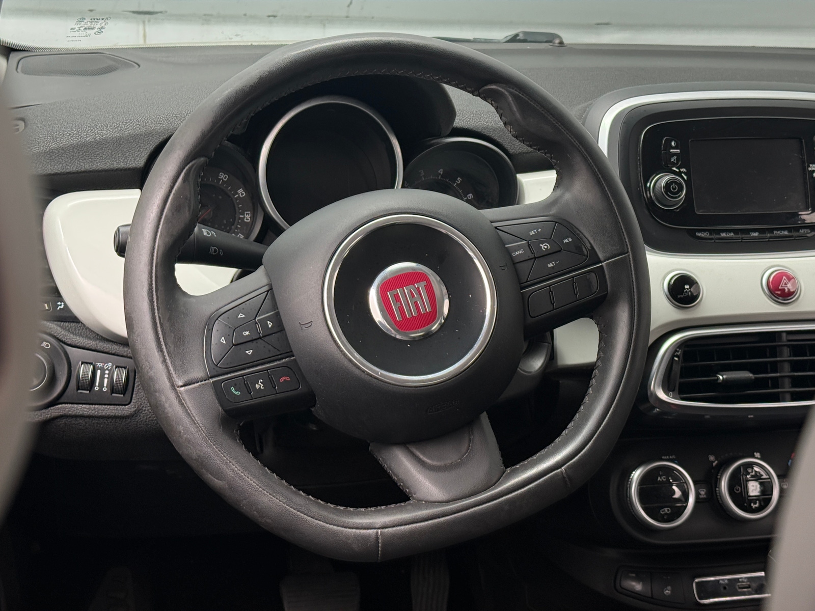 Thumbnail: 2016 Fiat 500X - 5