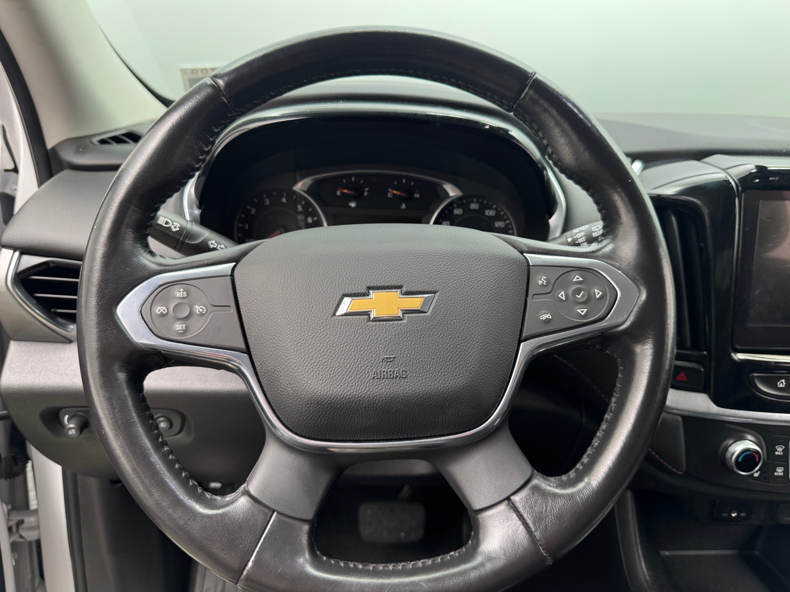 Thumbnail: 2021 Chevrolet Traverse - 4