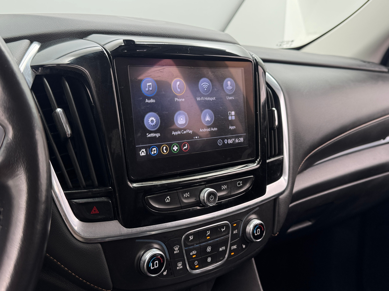 Thumbnail: 2021 Chevrolet Traverse - 3