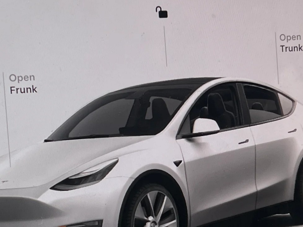Thumbnail: 2023 Tesla Model Y - 3