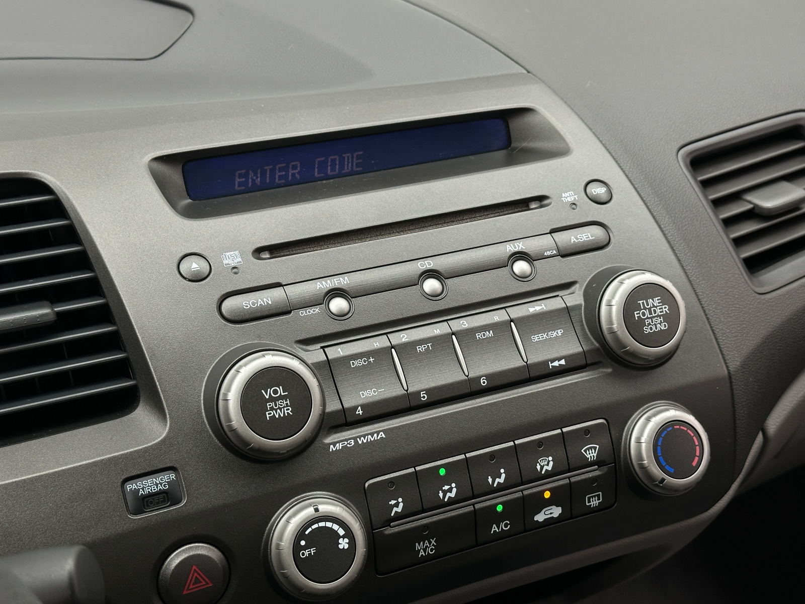 Thumbnail: 2010 Honda Civic - 3