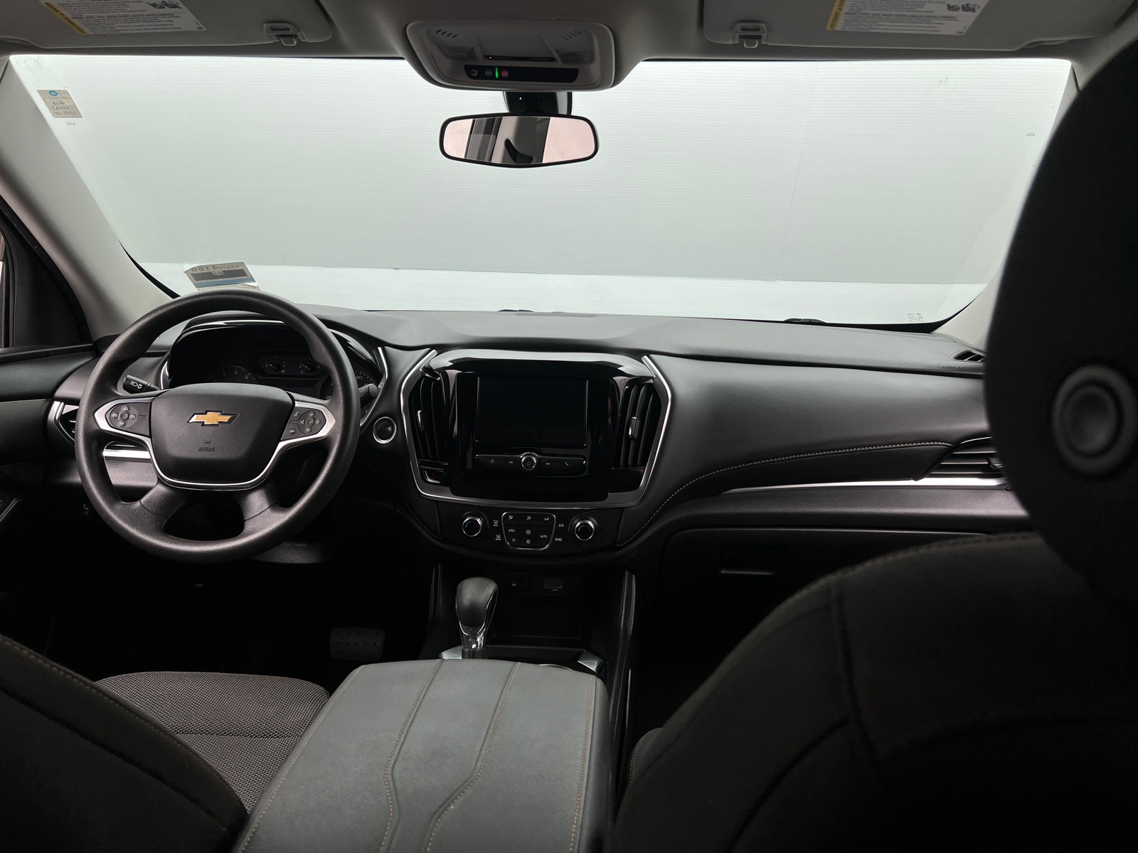 Thumbnail: 2021 Chevrolet Traverse - 3