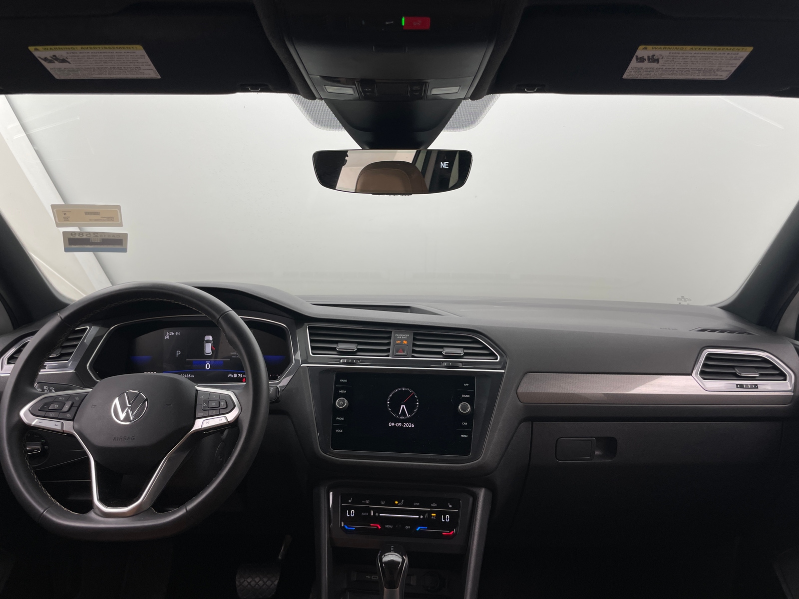 Thumbnail: 2023 Volkswagen Tiguan - 2