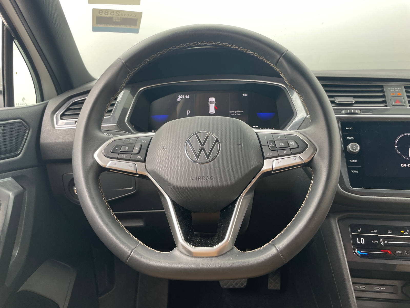 Thumbnail: 2023 Volkswagen Tiguan - 4