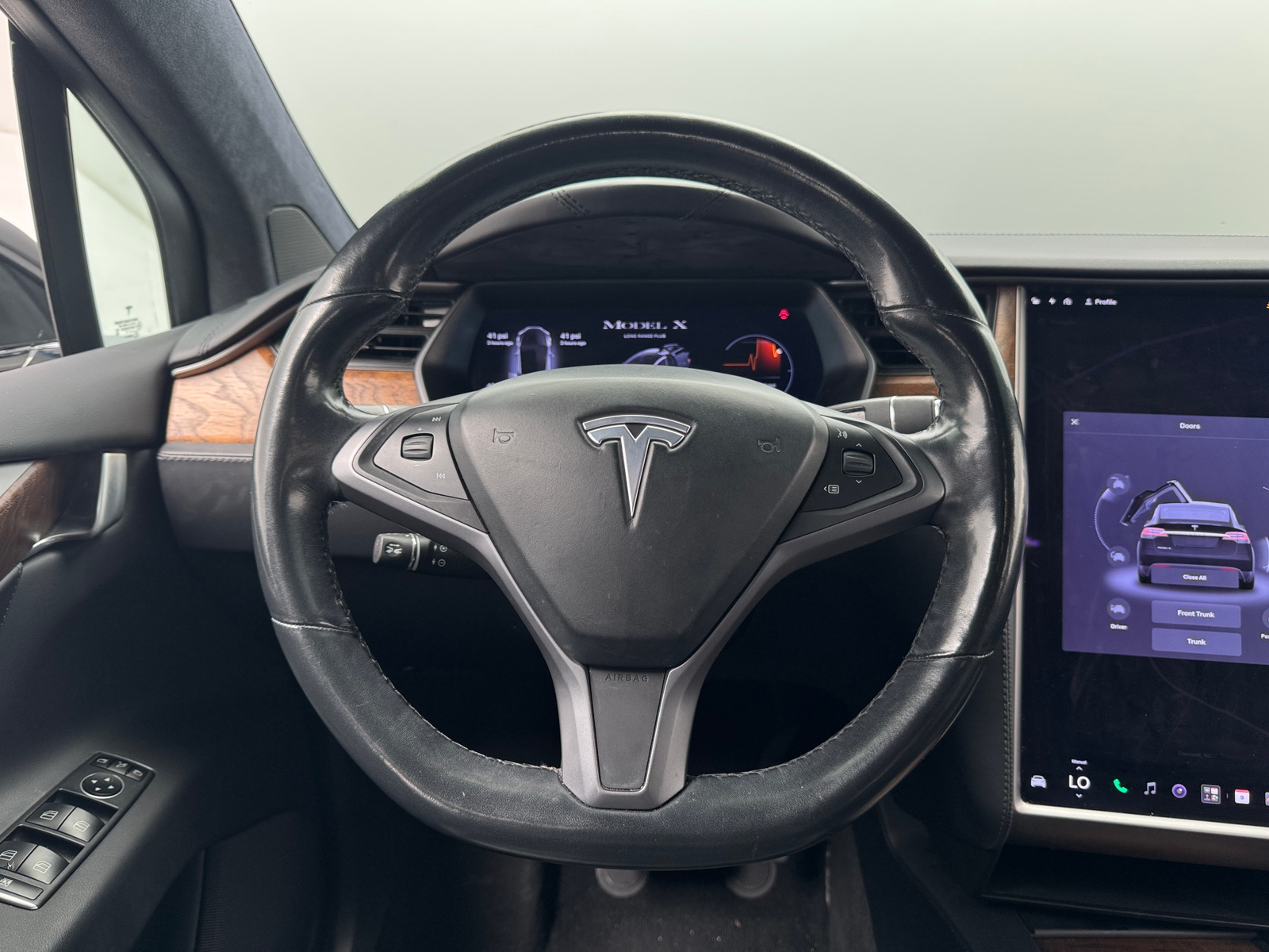 Thumbnail: 2020 Tesla Model X - 4