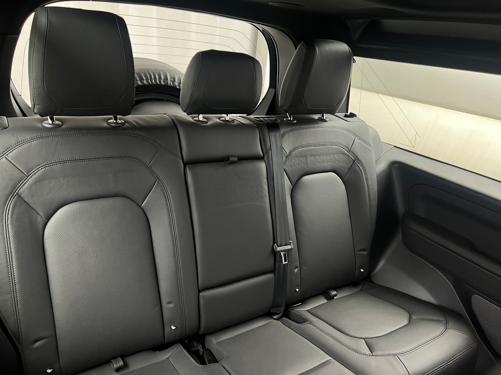 Thumbnail: 2024 Land Rover Defender - 5