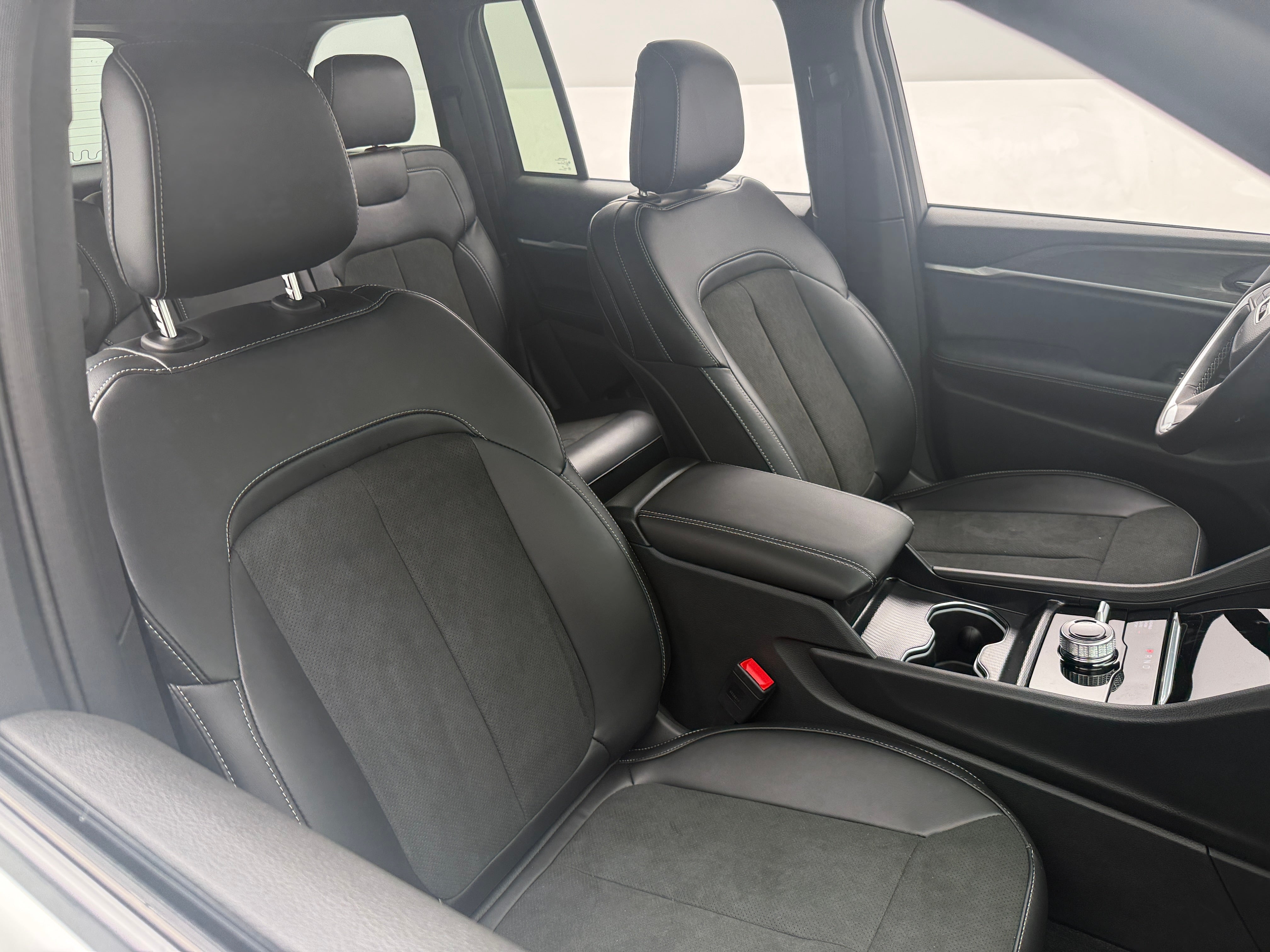 2027 Jeep Grand Cherokee