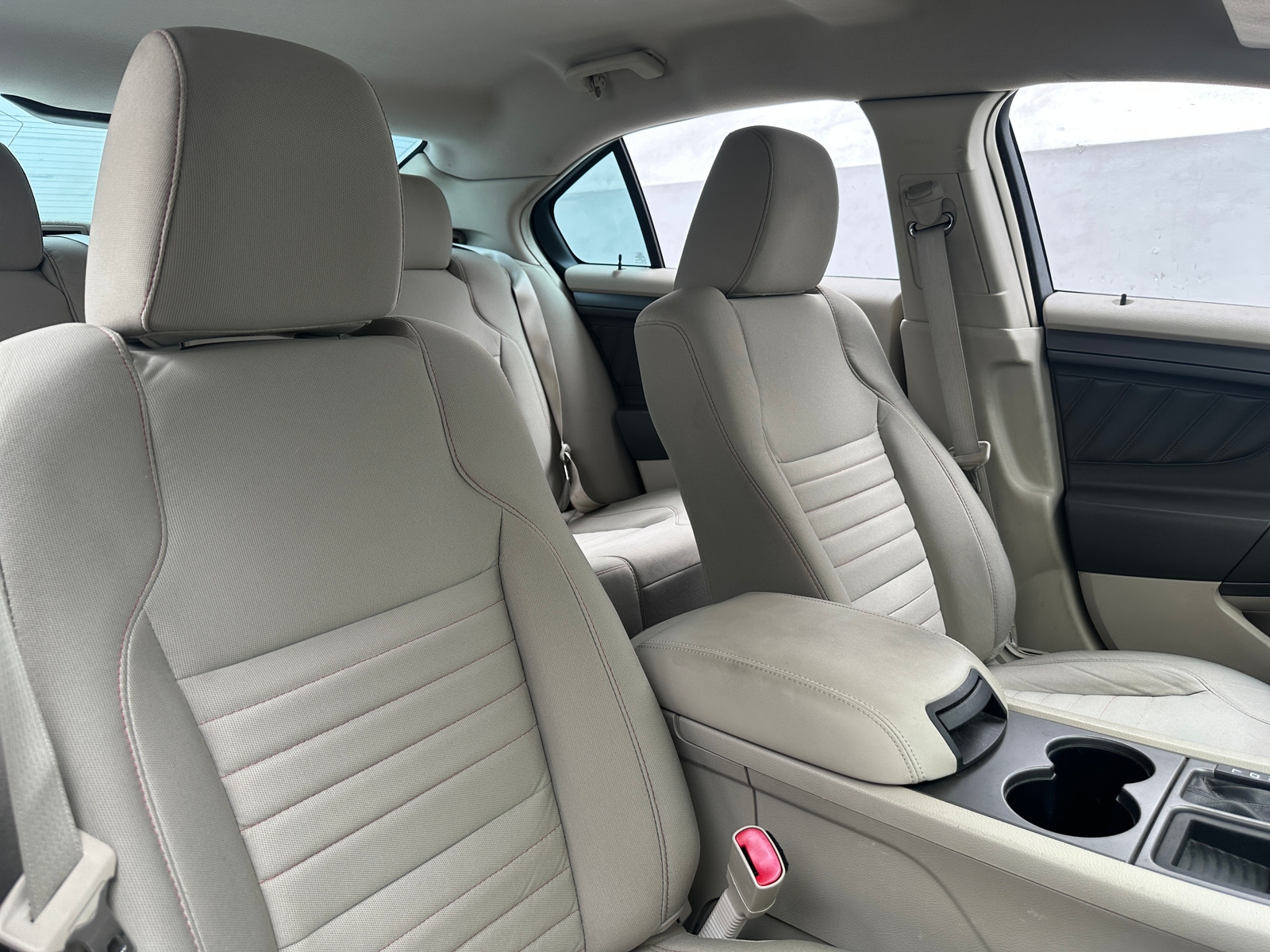 Thumbnail: 2010 Ford Taurus - 2