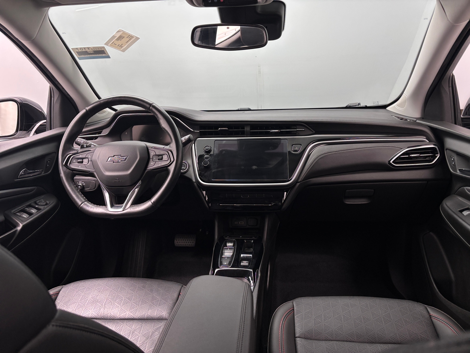 Thumbnail: 2023 Chevrolet Bolt EUV - 2