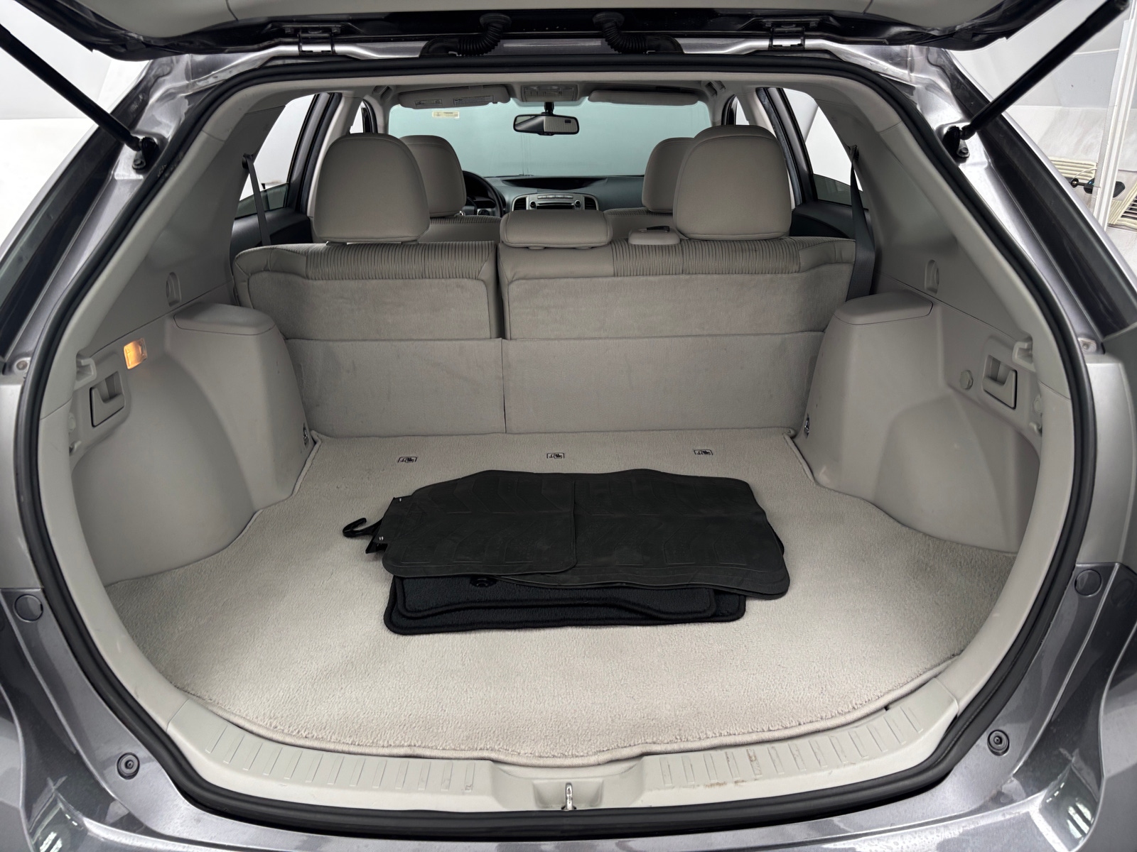 Thumbnail: 2015 Toyota Venza - 7