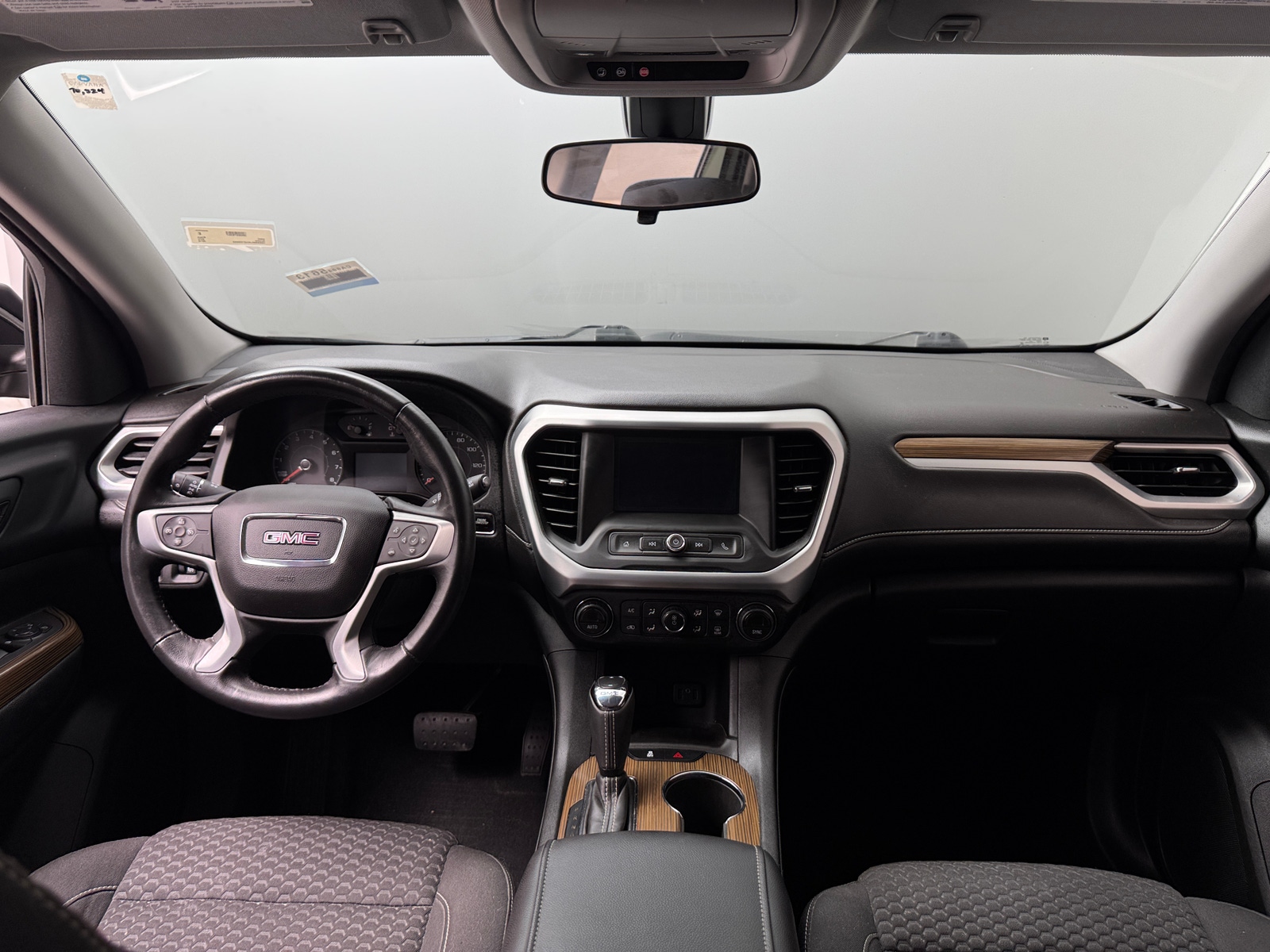 Thumbnail: 2018 GMC Acadia - 3