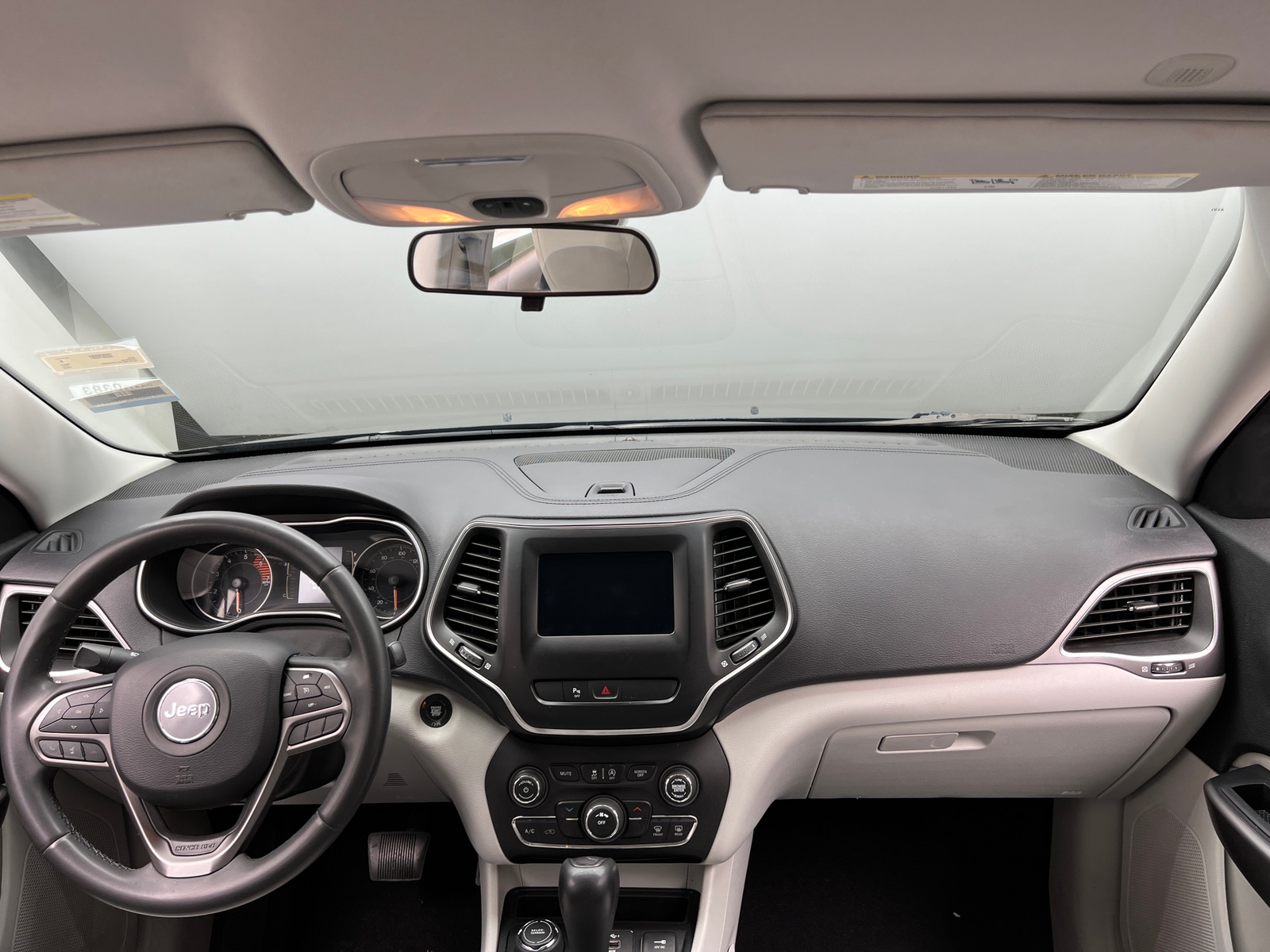 Thumbnail: 2020 Jeep Cherokee - 3