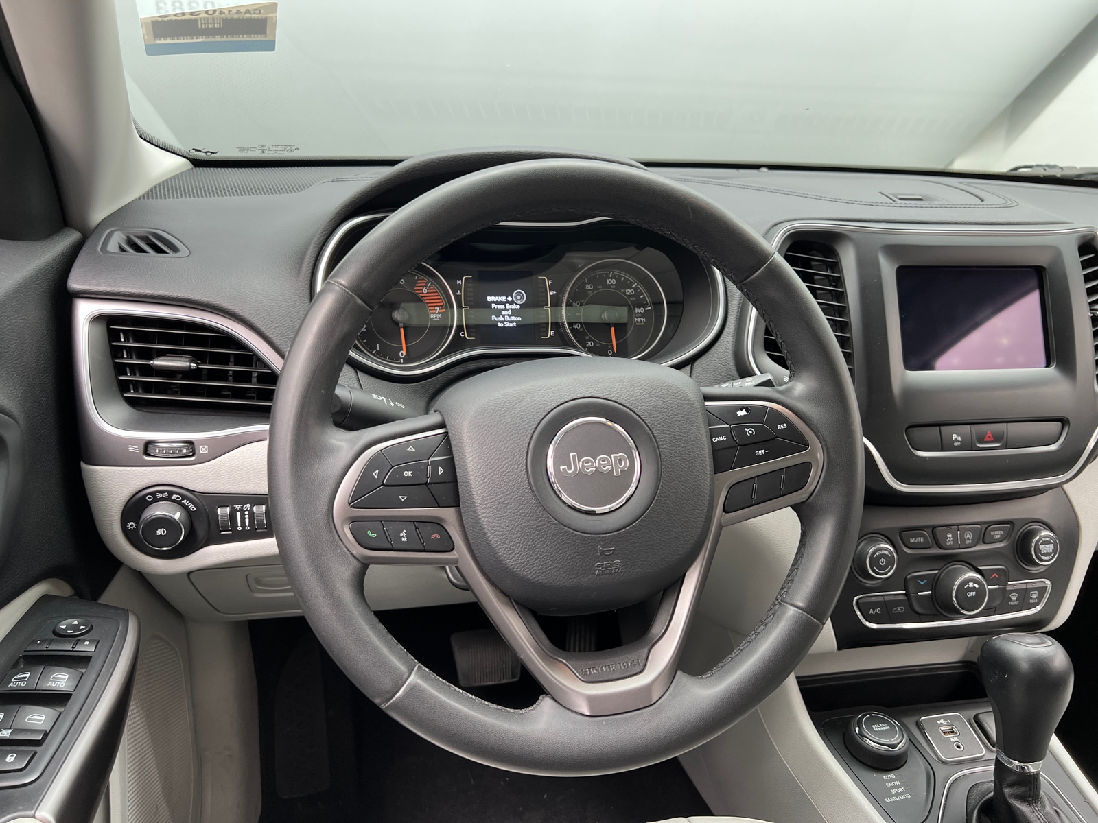 Thumbnail: 2020 Jeep Cherokee - 5