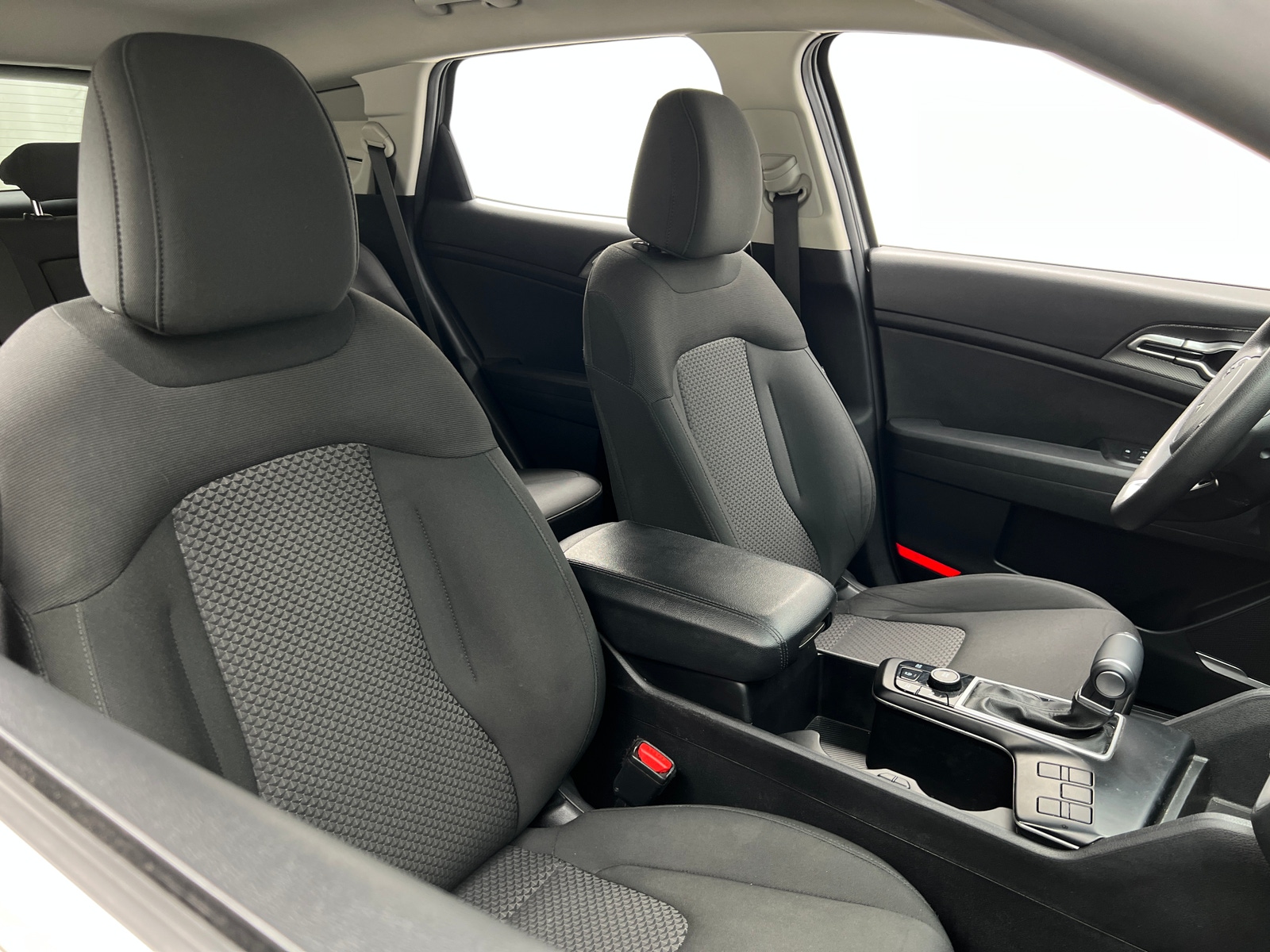 Thumbnail: 2023 Kia Sportage - 2