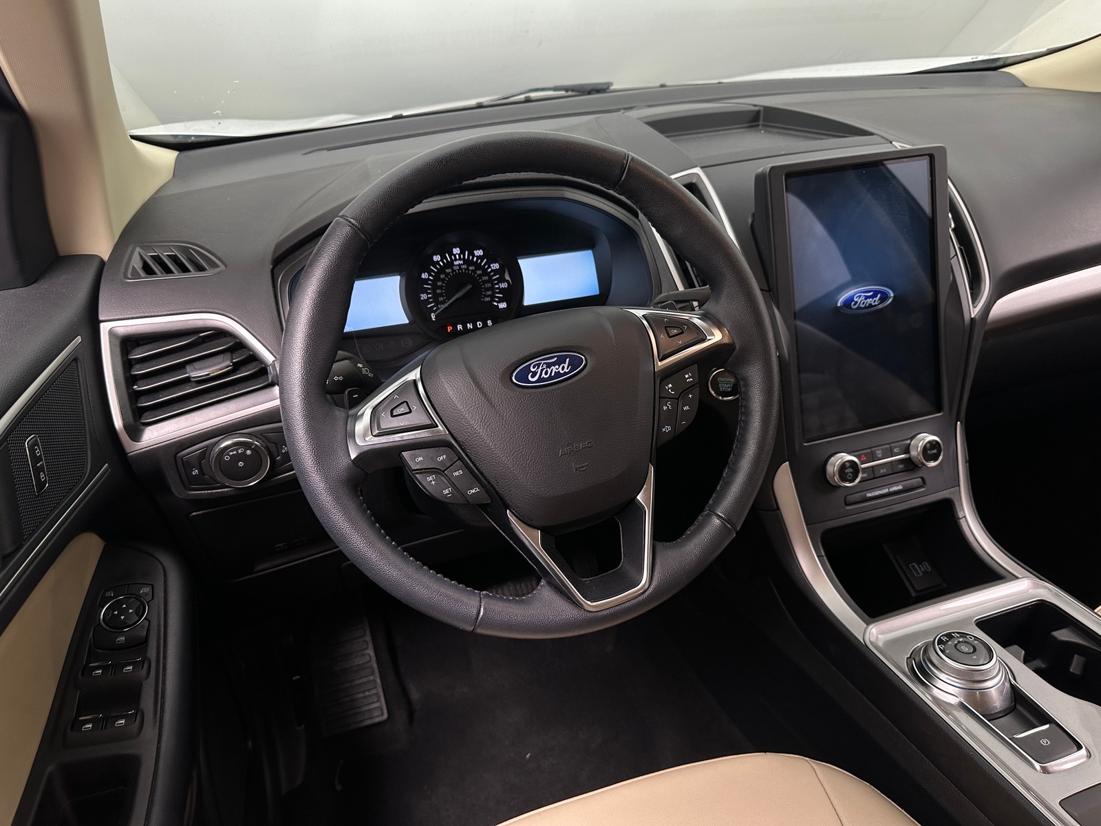 Thumbnail: 2023 Ford Edge - 4