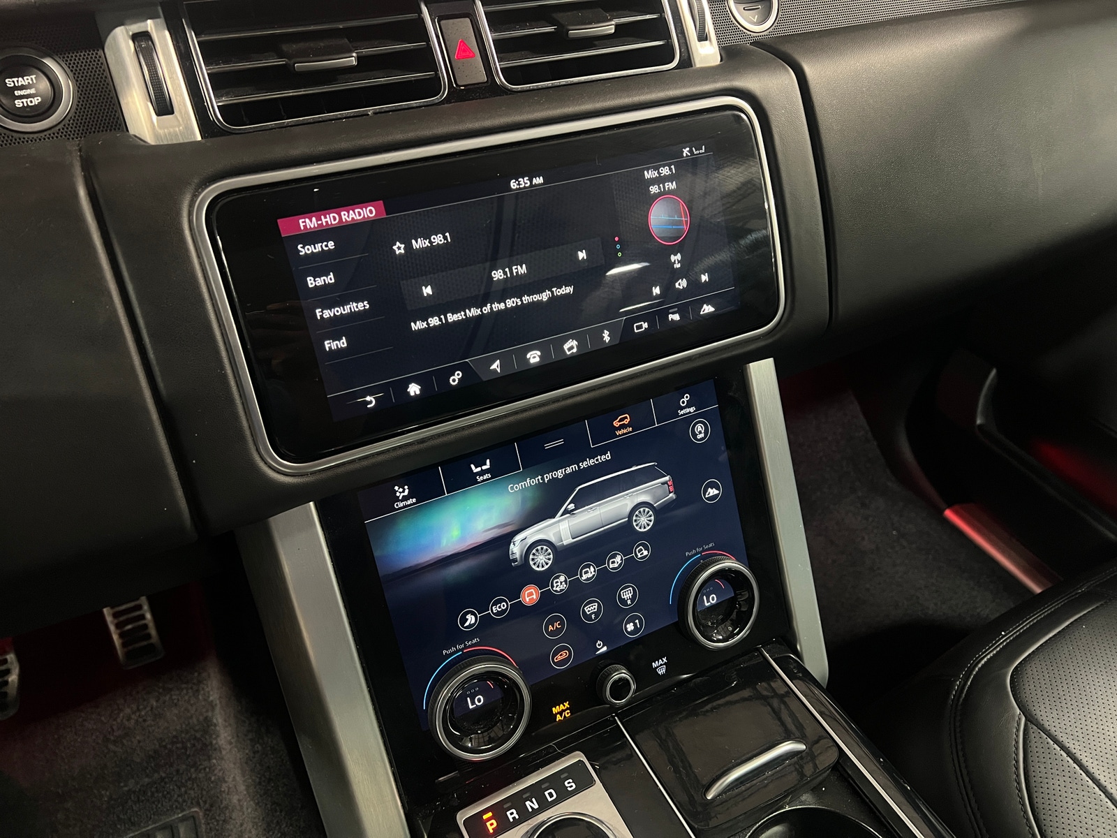Thumbnail: 2022 Land Rover Range Rover - 3
