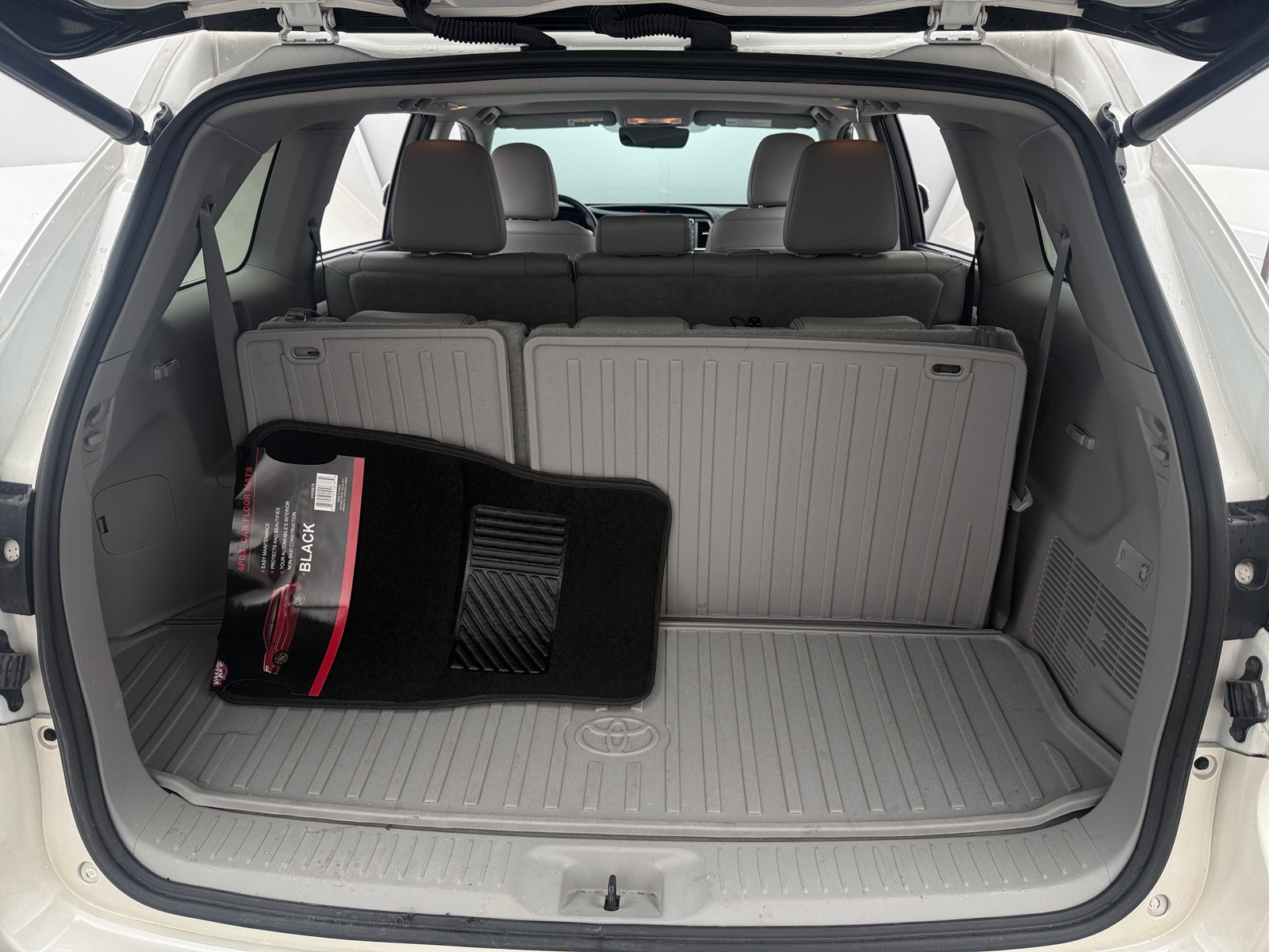 Thumbnail: 2017 Toyota Highlander - 6