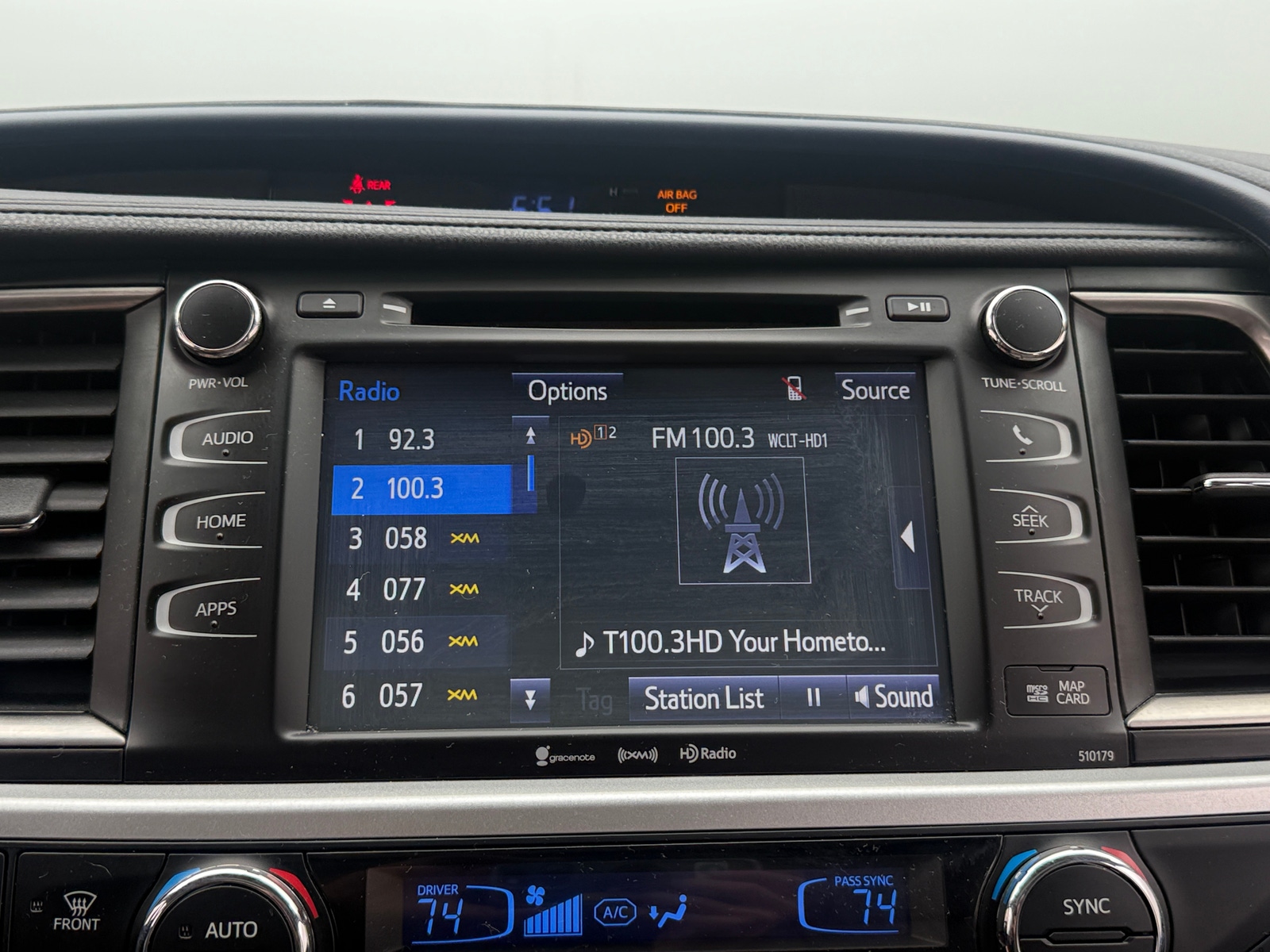 Thumbnail: 2017 Toyota Highlander - 3