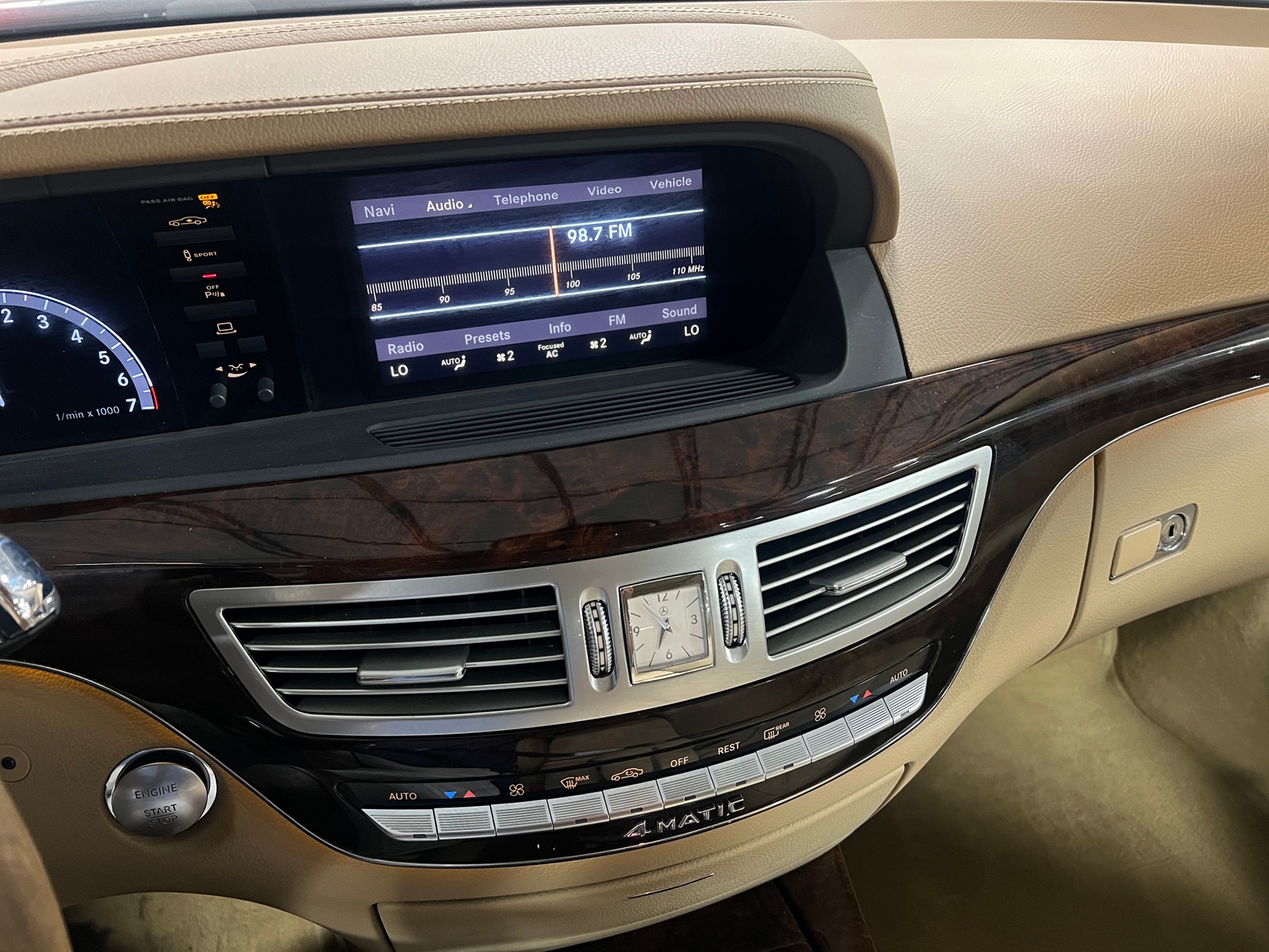 Thumbnail: 2013 Mercedes-Benz S-Class - 3