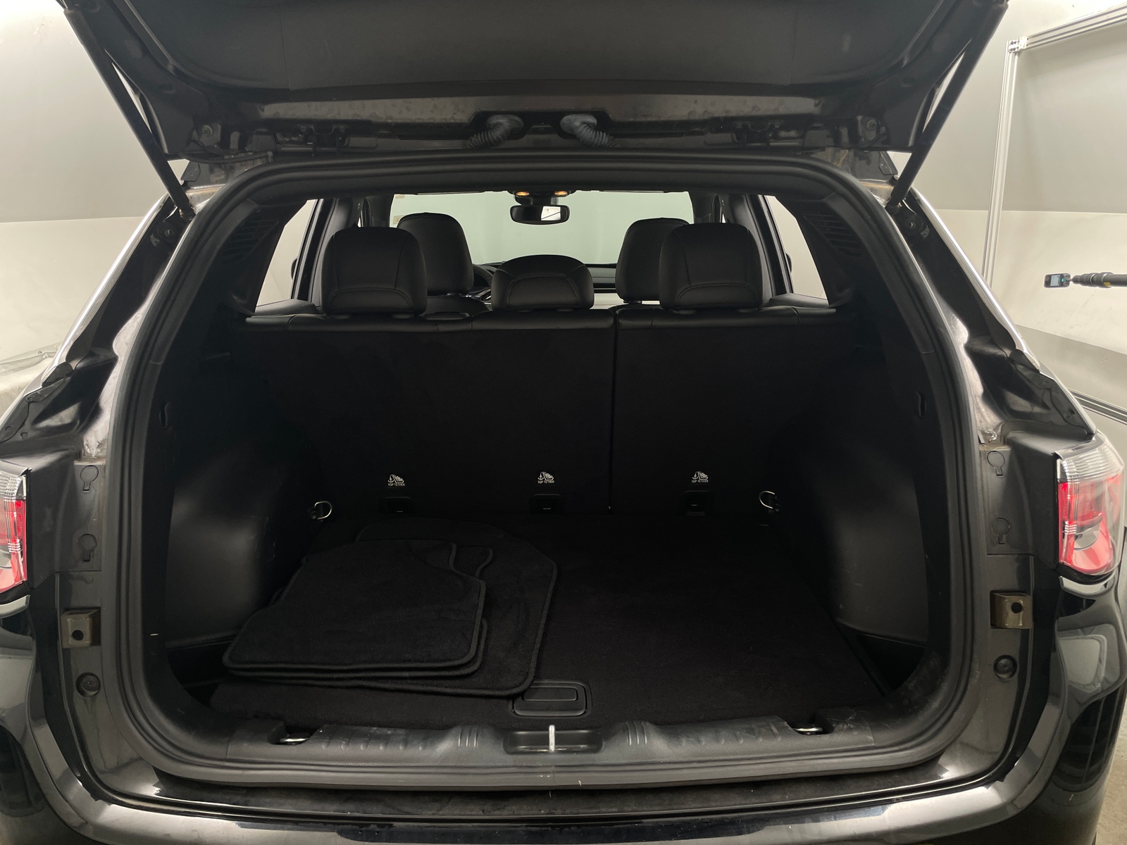 Thumbnail: 2023 Jeep Compass - 6