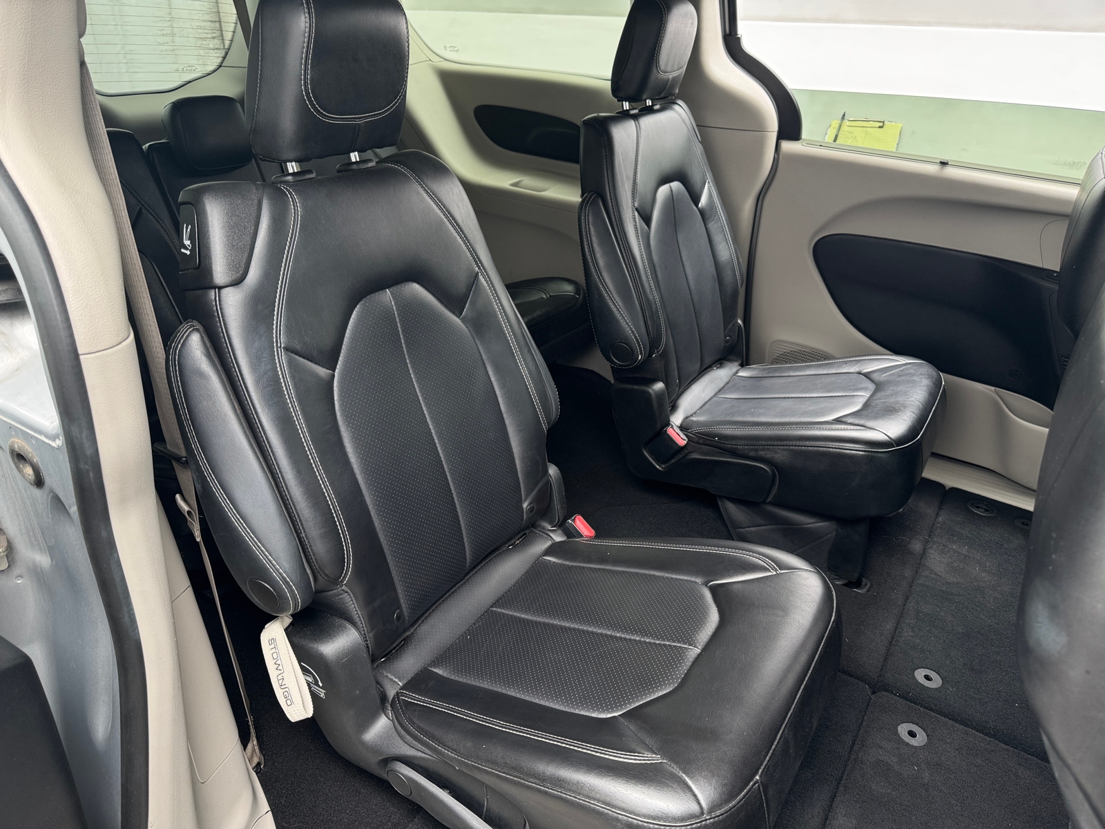 Thumbnail: 2023 Chrysler Pacifica - 5