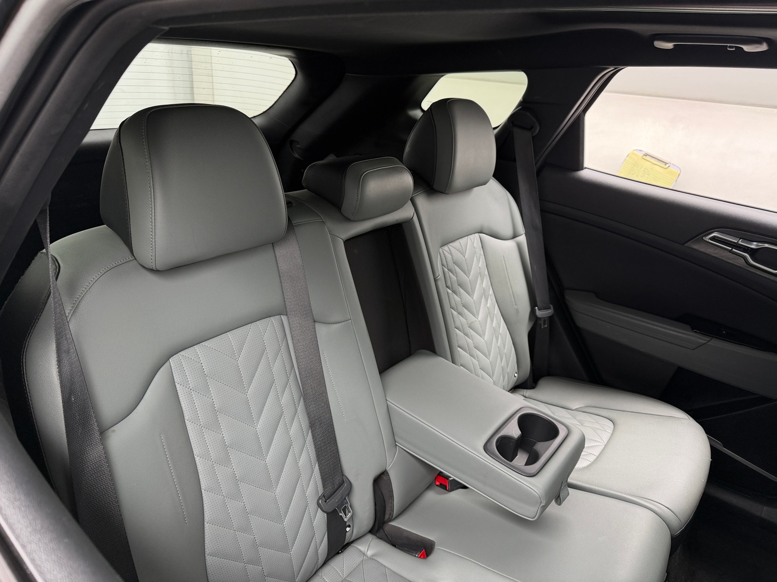 Thumbnail: 2023 Kia Sportage - 5