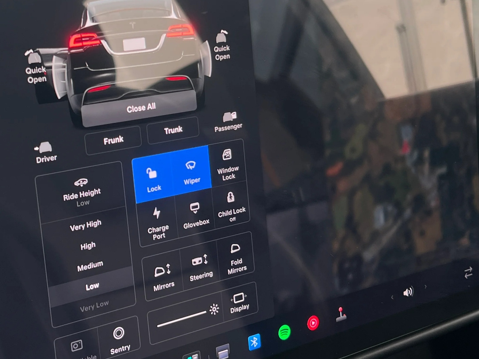 Thumbnail: 2022 Tesla Model X - 3