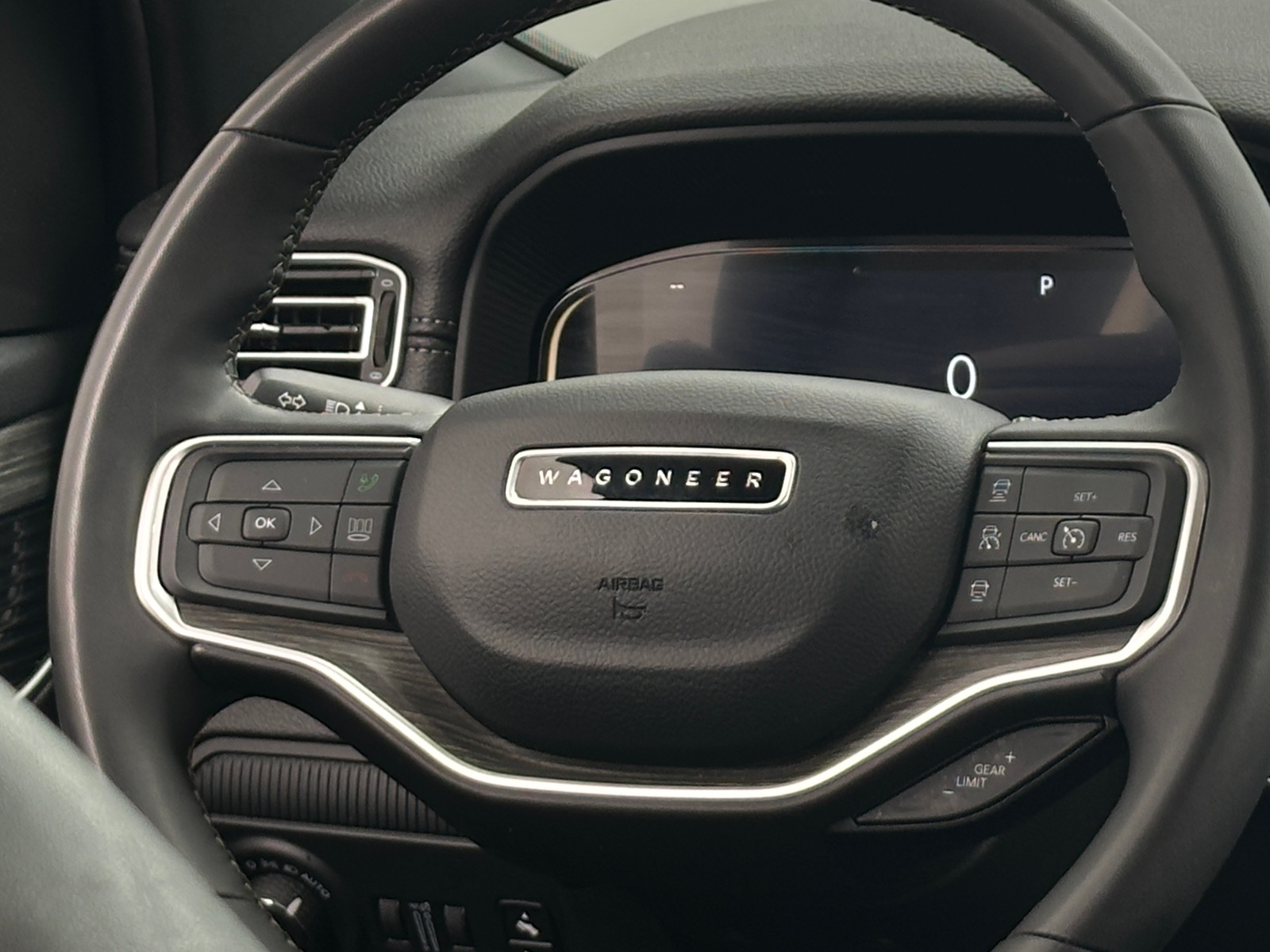 Thumbnail: 2024 Jeep Wagoneer - 4