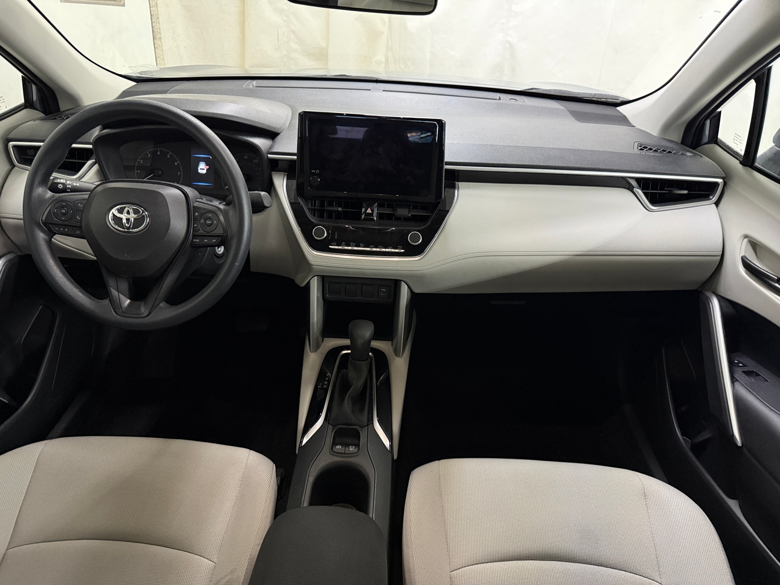 Thumbnail: 2023 Toyota Corolla Cross - 3