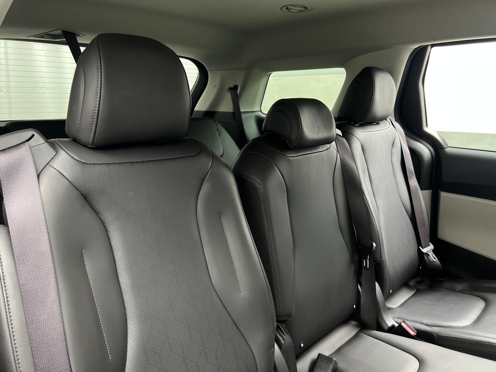 Thumbnail: 2022 Kia Carnival - 5