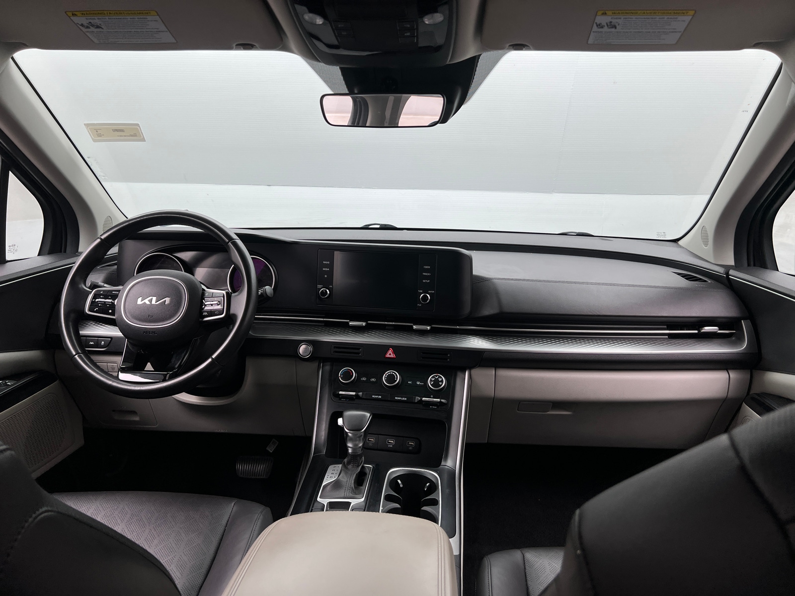 Thumbnail: 2022 Kia Carnival - 2