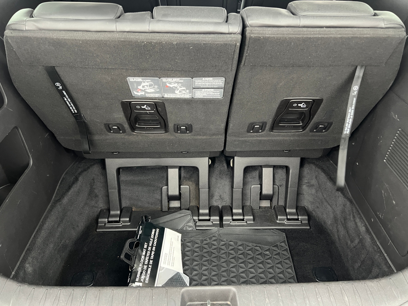 Thumbnail: 2022 Kia Carnival - 6