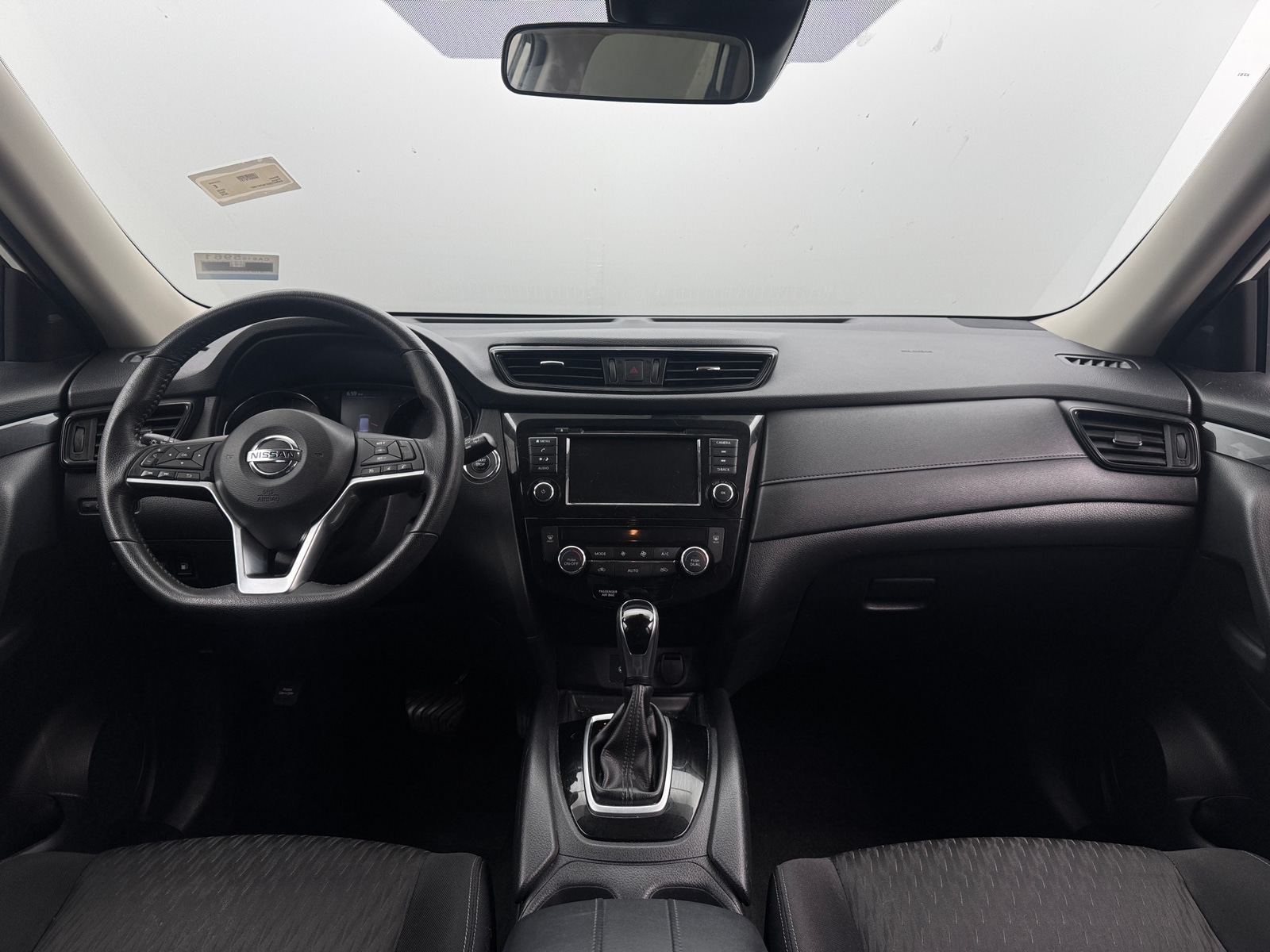 Thumbnail: 2019 Nissan Rogue - 3