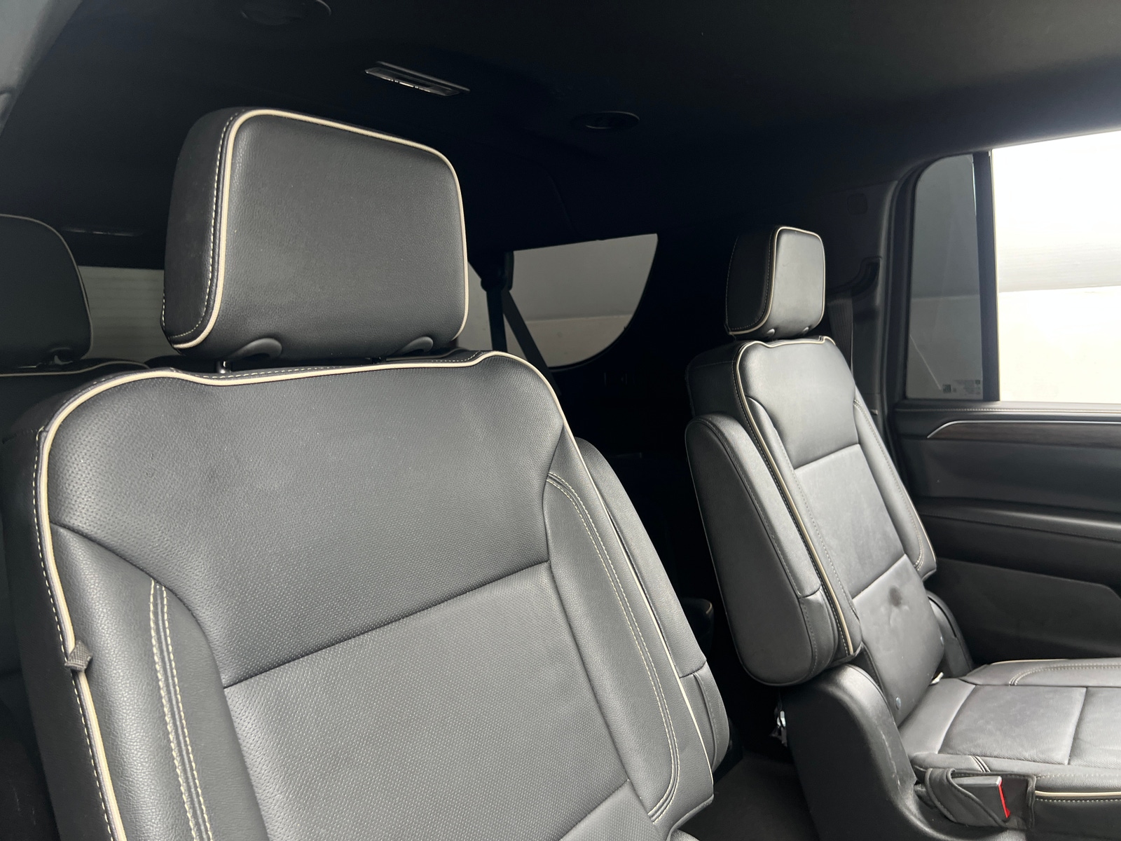 Thumbnail: 2022 Chevrolet Suburban - 5