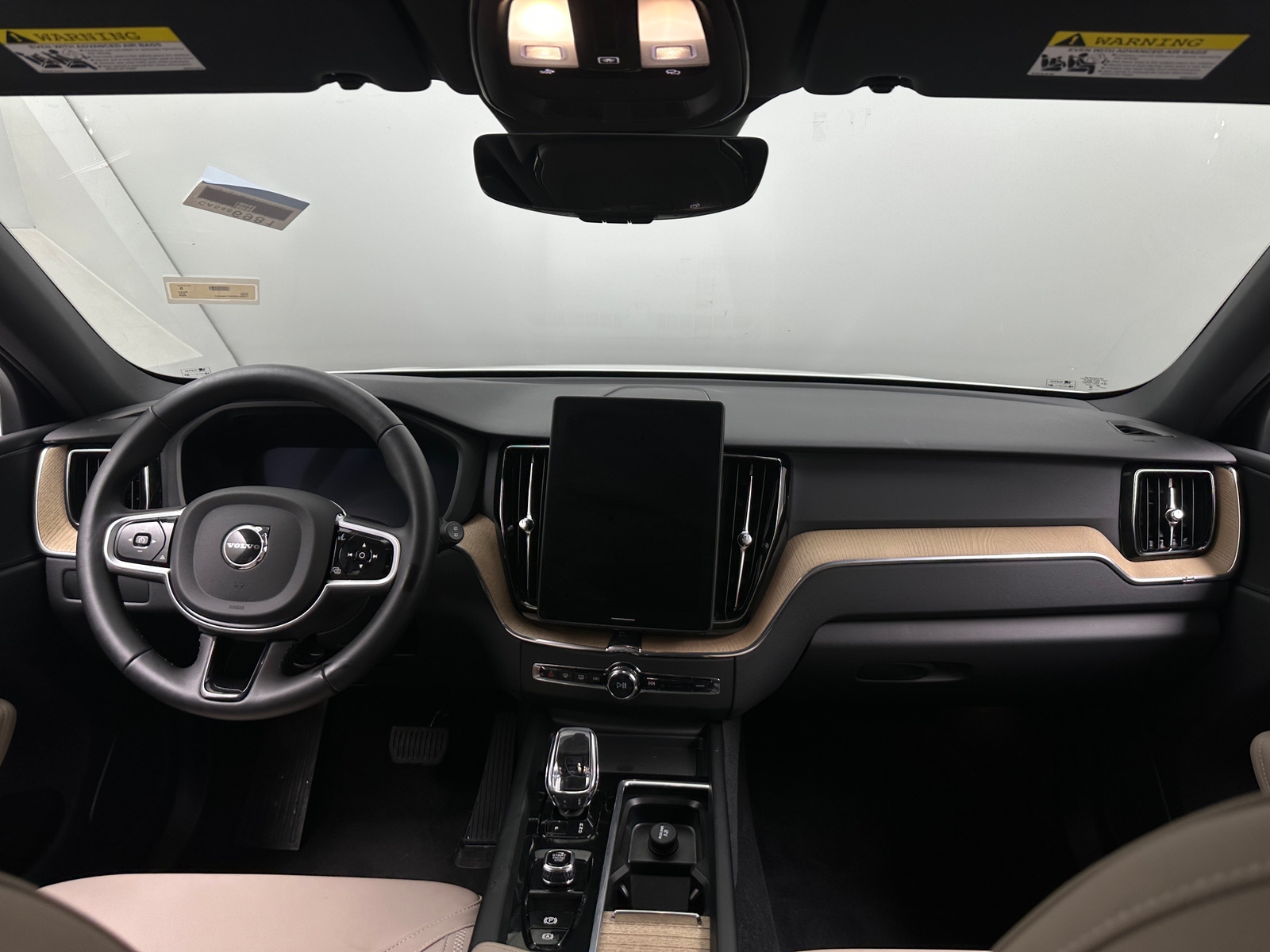 Thumbnail: 2026 Volvo XC60 - 3